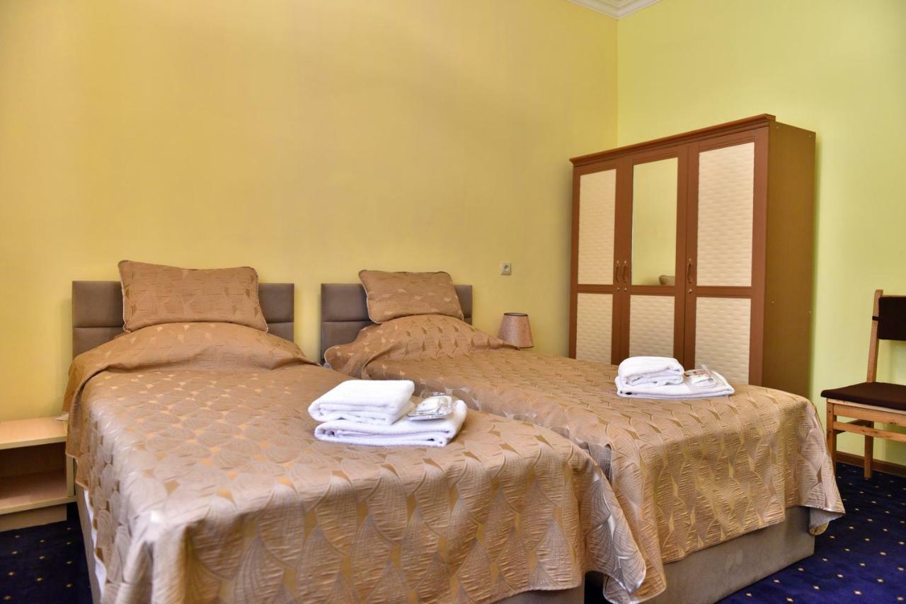 Greenwood Hotel Dilisan Kültér fotó