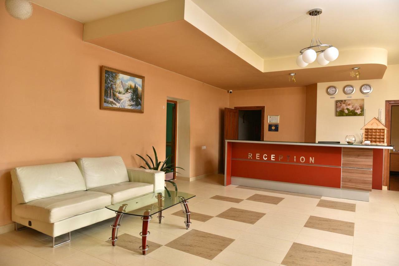 Greenwood Hotel Dilisan Kültér fotó